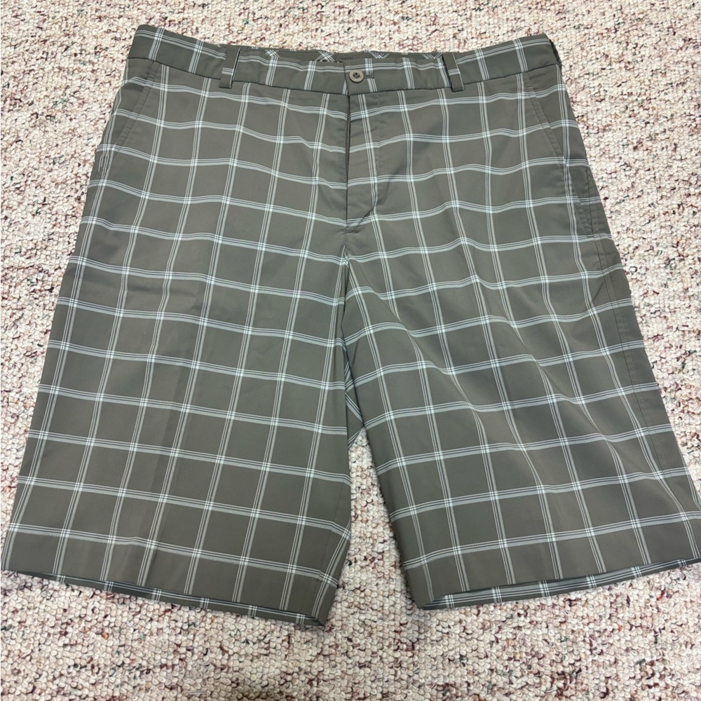 Men’s Nike Golf shorts